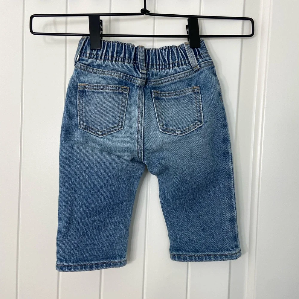 NWOT baby light wash‎ denim elastic button straight cut jeans size 3-6 months